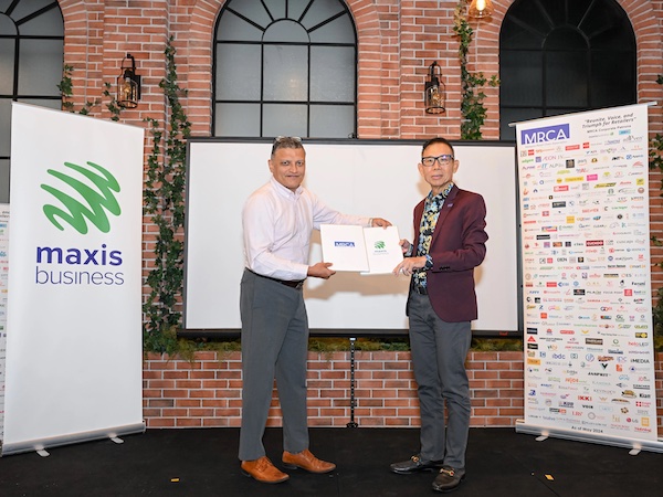 Maxis partners with Malaysian retailer group to boost 5G adoption