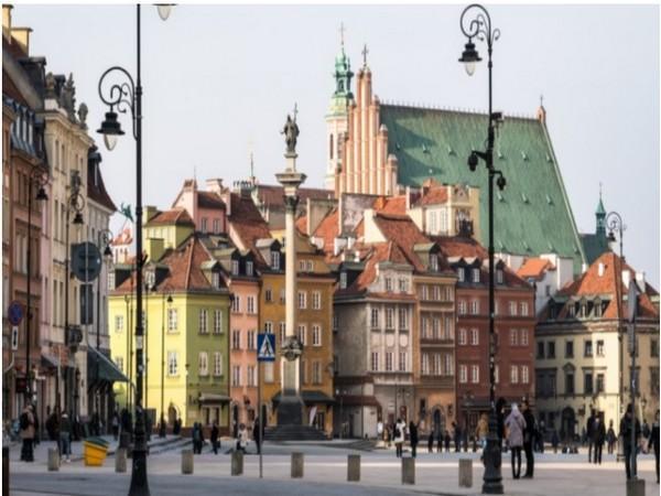 Wind power investments announced by Google in Poland and Amazon in India