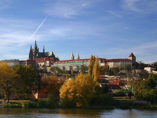 European Commission scrutinises e&, PPF Telecom deal